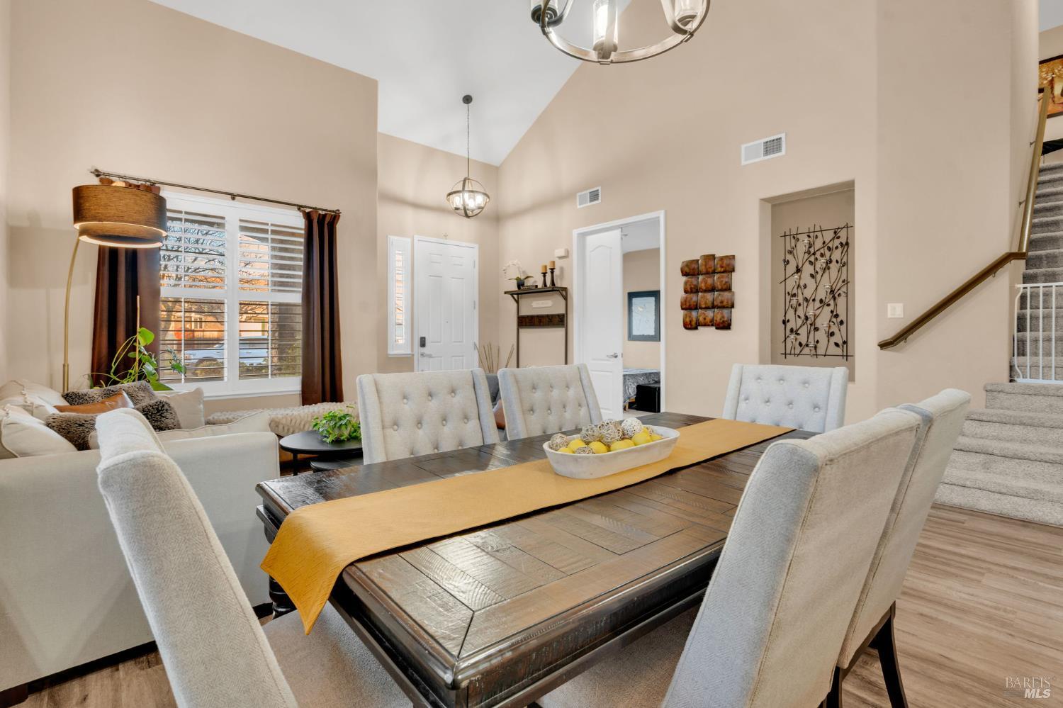 Detail Gallery Image 12 of 72 For 1841 Stockbridge Dr, Fairfield,  CA 94534 - 5 Beds | 4 Baths