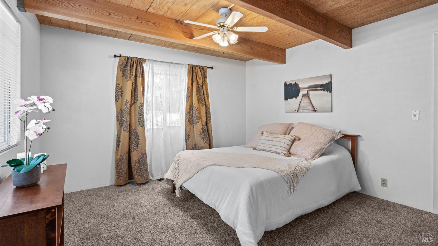 Detail Gallery Image 17 of 58 For 19383 Stonegate Rd, Hidden Valley Lake,  CA 95467 - 4 Beds | 3 Baths