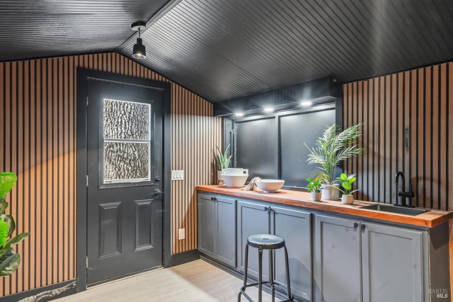 Detail Gallery Image 55 of 59 For 431 Brown St, Napa,  CA 94559 - 5 Beds | 2 Baths