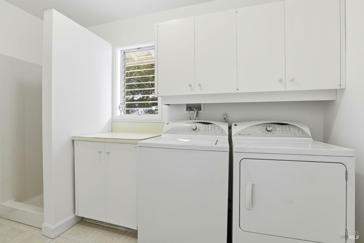 Detail Gallery Image 43 of 53 For 214 Poplar Dr, Kentfield,  CA 94904 - 4 Beds | 2/1 Baths