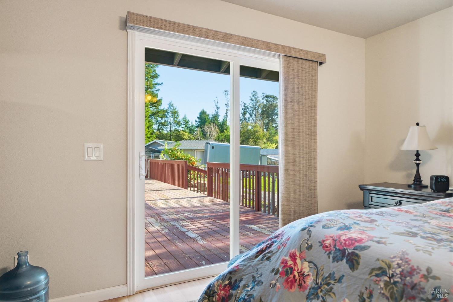 Detail Gallery Image 9 of 27 For 5408 Hessel Ave, Sebastopol,  CA 95472 - 4 Beds | 2 Baths