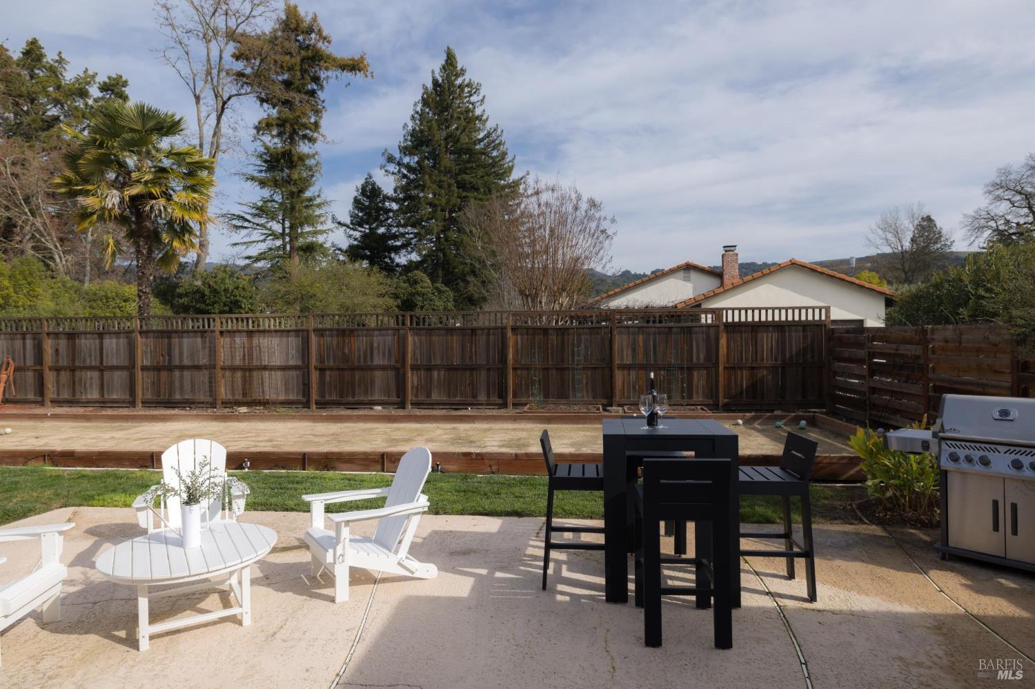 Detail Gallery Image 27 of 30 For 345 Francisco Dr, Sonoma,  CA 95476 - 3 Beds | 2 Baths