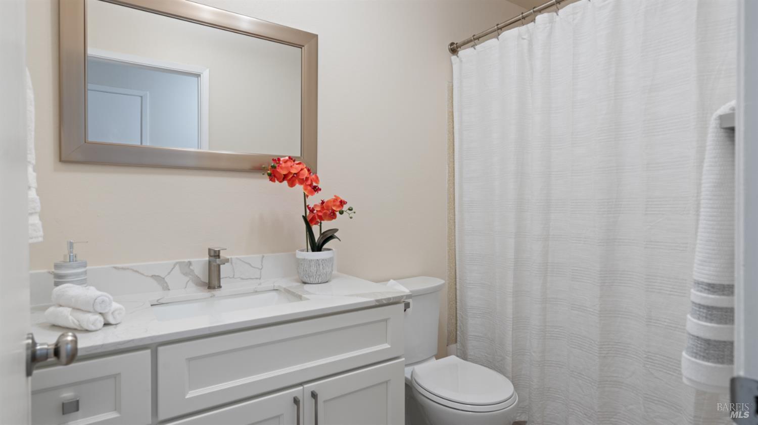 Detail Gallery Image 12 of 26 For 1305 Southwest Blvd a,  Rohnert Park,  CA 94928 - 2 Beds | 1 Baths