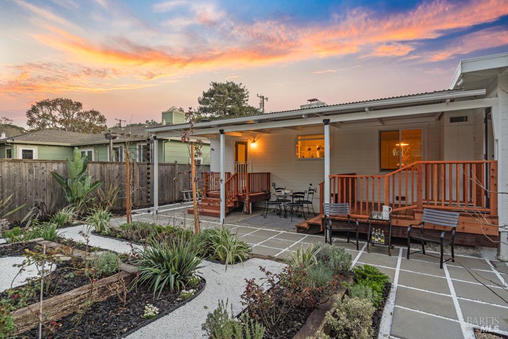 Detail Gallery Image 36 of 60 For 42 Billou St, San Rafael,  CA 94901 - 3 Beds | 2 Baths