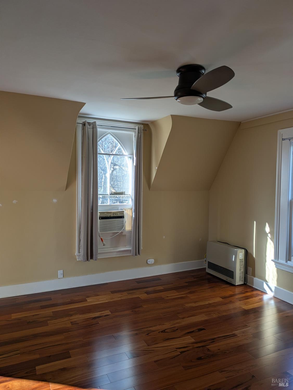 Detail Gallery Image 25 of 30 For 400 6th St #3,  Petaluma,  CA 94952 - 2 Beds | 1 Baths