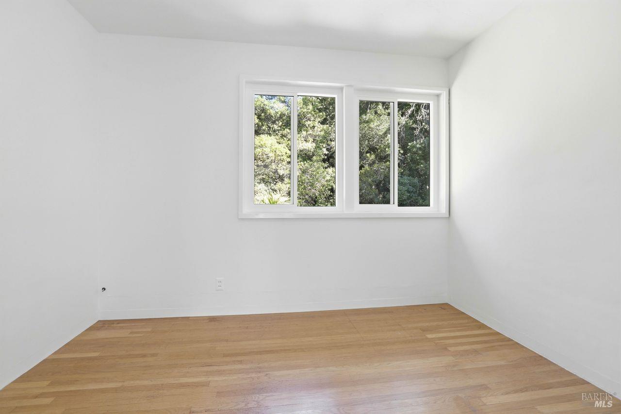 Detail Gallery Image 25 of 53 For 214 Poplar Dr, Kentfield,  CA 94904 - 4 Beds | 2/1 Baths