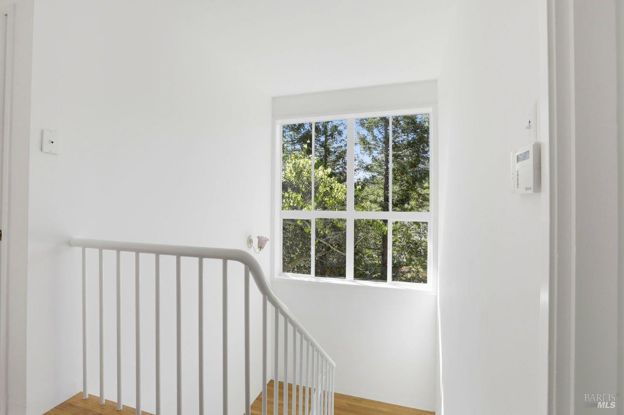 Detail Gallery Image 18 of 53 For 214 Poplar Dr, Kentfield,  CA 94904 - 4 Beds | 2/1 Baths