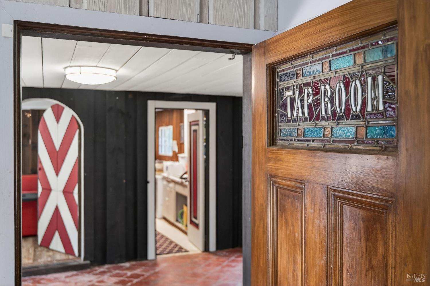 Detail Gallery Image 20 of 50 For 1450 Timberhill Rd, Santa Rosa,  CA 95401 - 6 Beds | 4 Baths