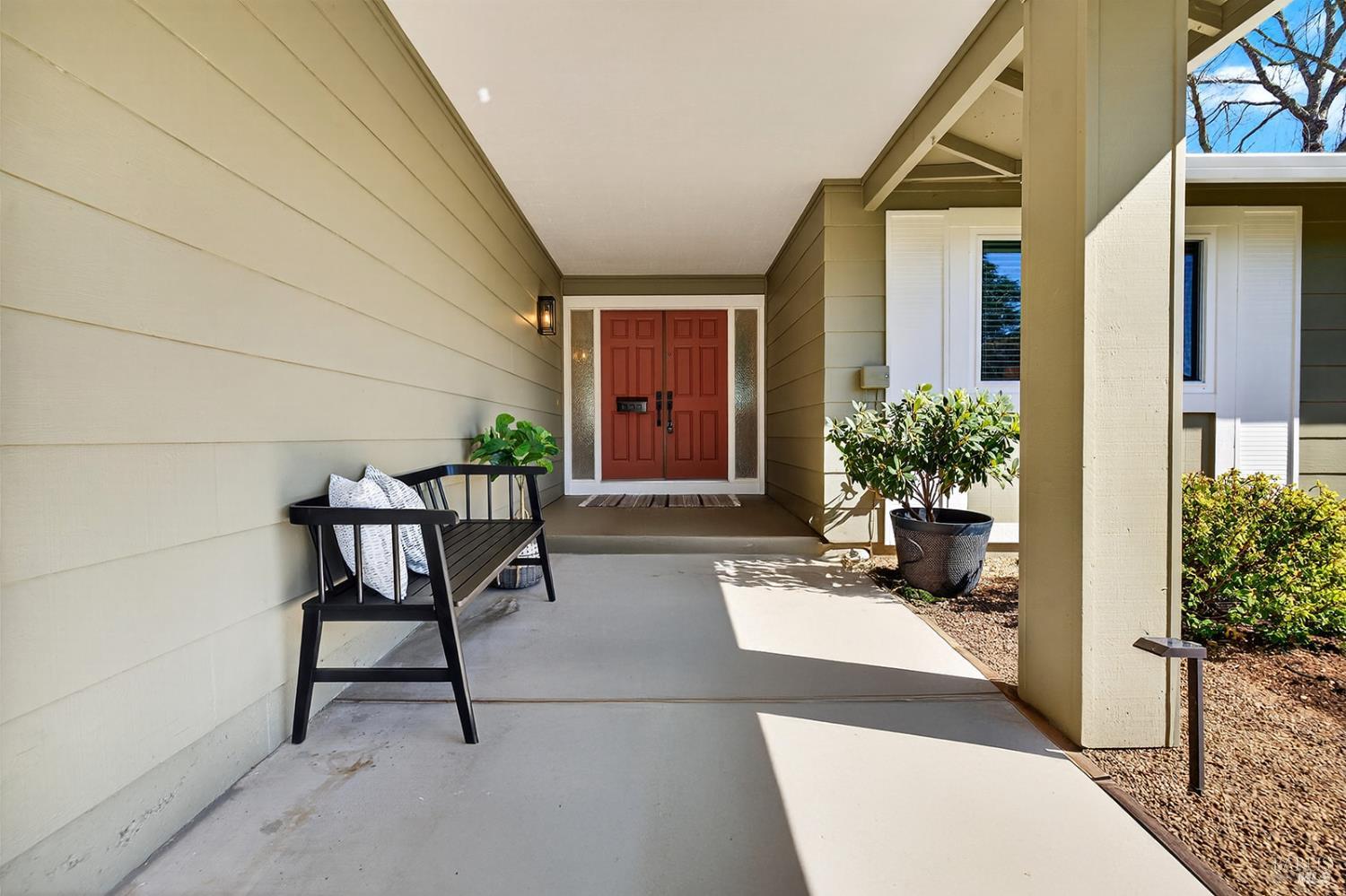 Detail Gallery Image 23 of 65 For 333 Golf Ct, Santa Rosa,  CA 95409 - 3 Beds | 2 Baths