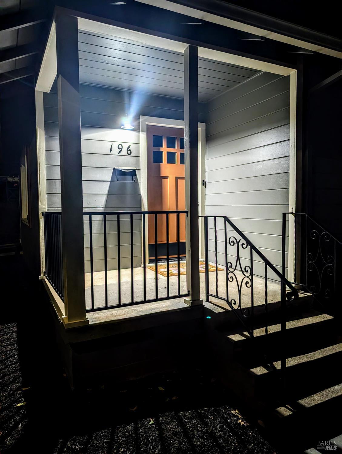 Detail Gallery Image 6 of 27 For 196 Church St, Sonoma,  CA 95476 - 2 Beds | 1 Baths