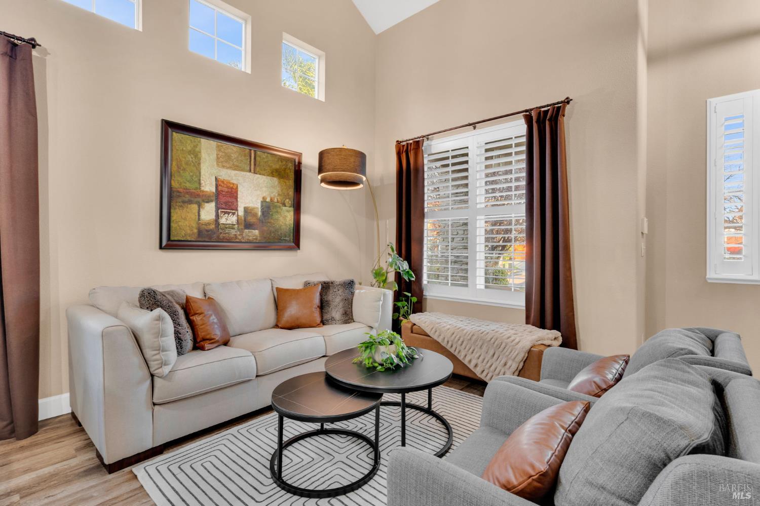 Detail Gallery Image 7 of 72 For 1841 Stockbridge Dr, Fairfield,  CA 94534 - 5 Beds | 4 Baths