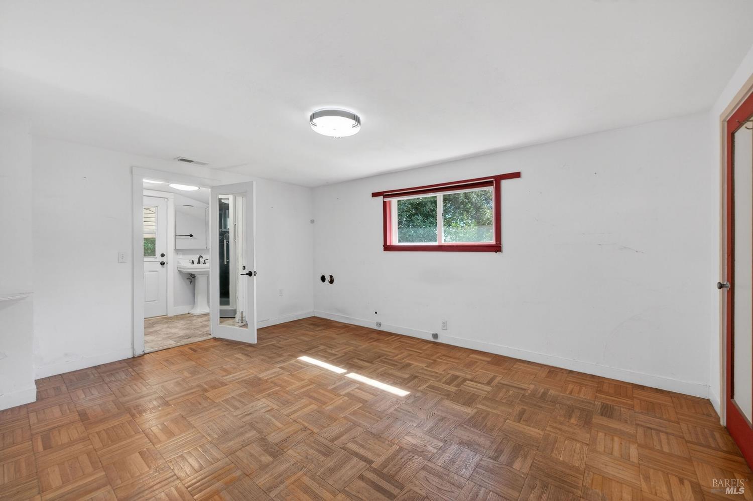 Detail Gallery Image 26 of 50 For 1450 Timberhill Rd, Santa Rosa,  CA 95401 - 6 Beds | 4 Baths