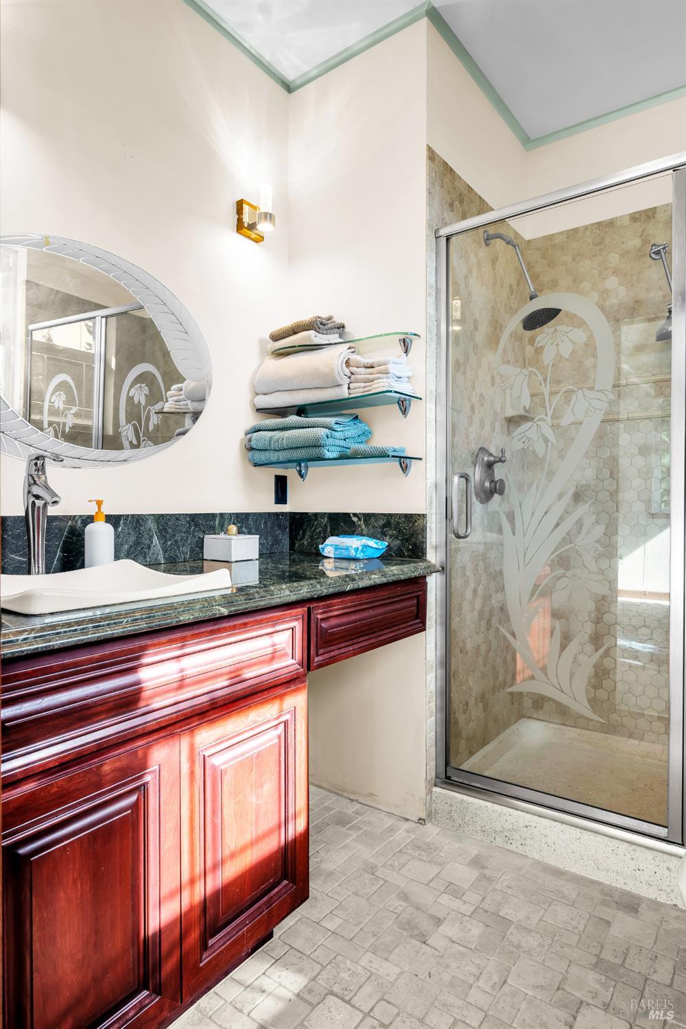 Detail Gallery Image 21 of 47 For 1051 S Main St, Willits,  CA 95490 - 3 Beds | 4 Baths