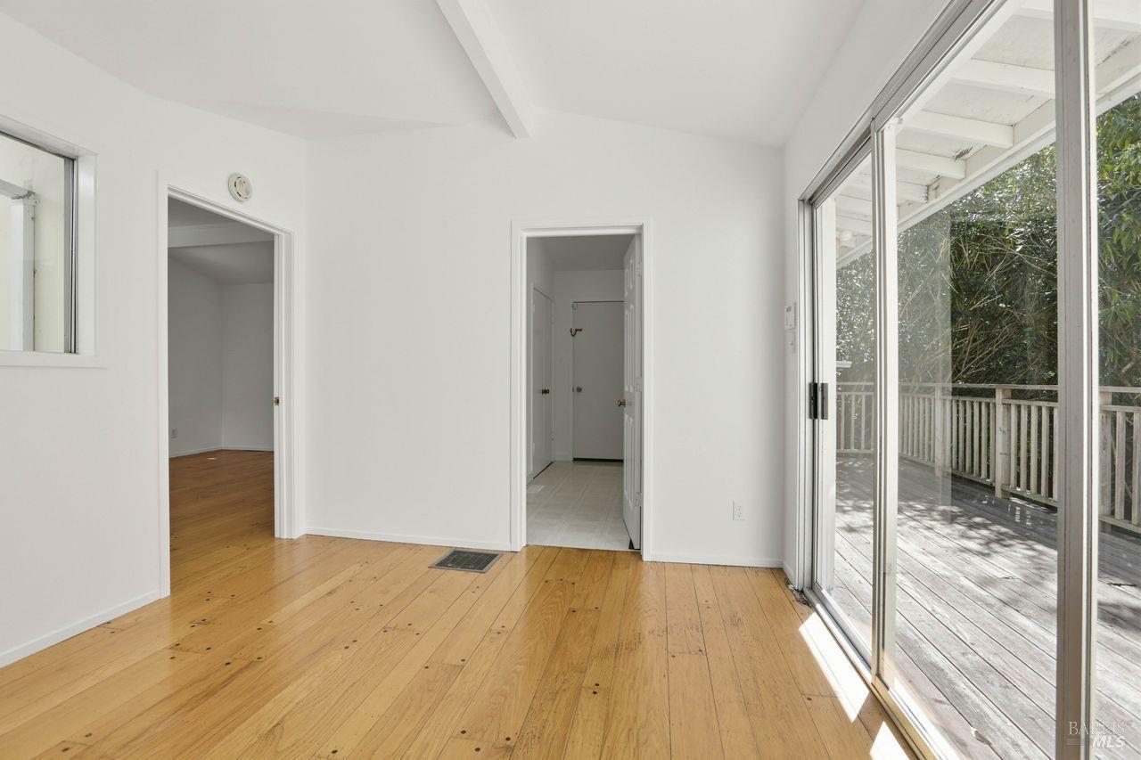 Detail Gallery Image 34 of 53 For 214 Poplar Dr, Kentfield,  CA 94904 - 4 Beds | 2/1 Baths