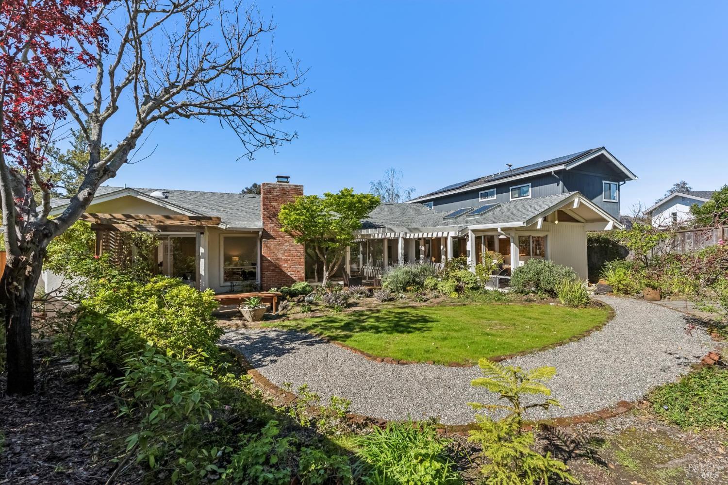 Detail Gallery Image 39 of 45 For 266 Riviera Dr, San Rafael,  CA 94901 - 4 Beds | 2 Baths