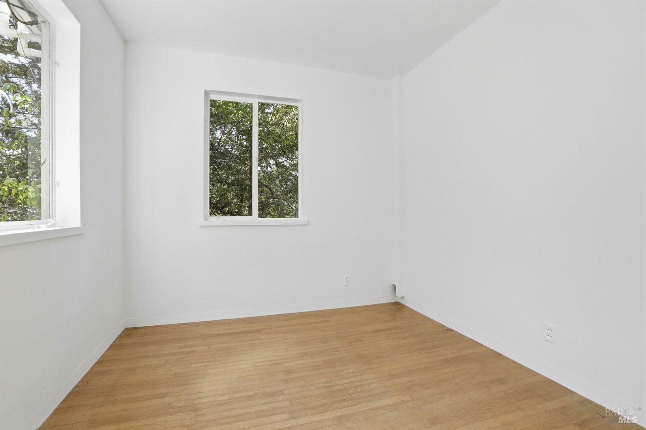 Detail Gallery Image 32 of 53 For 214 Poplar Dr, Kentfield,  CA 94904 - 4 Beds | 2/1 Baths