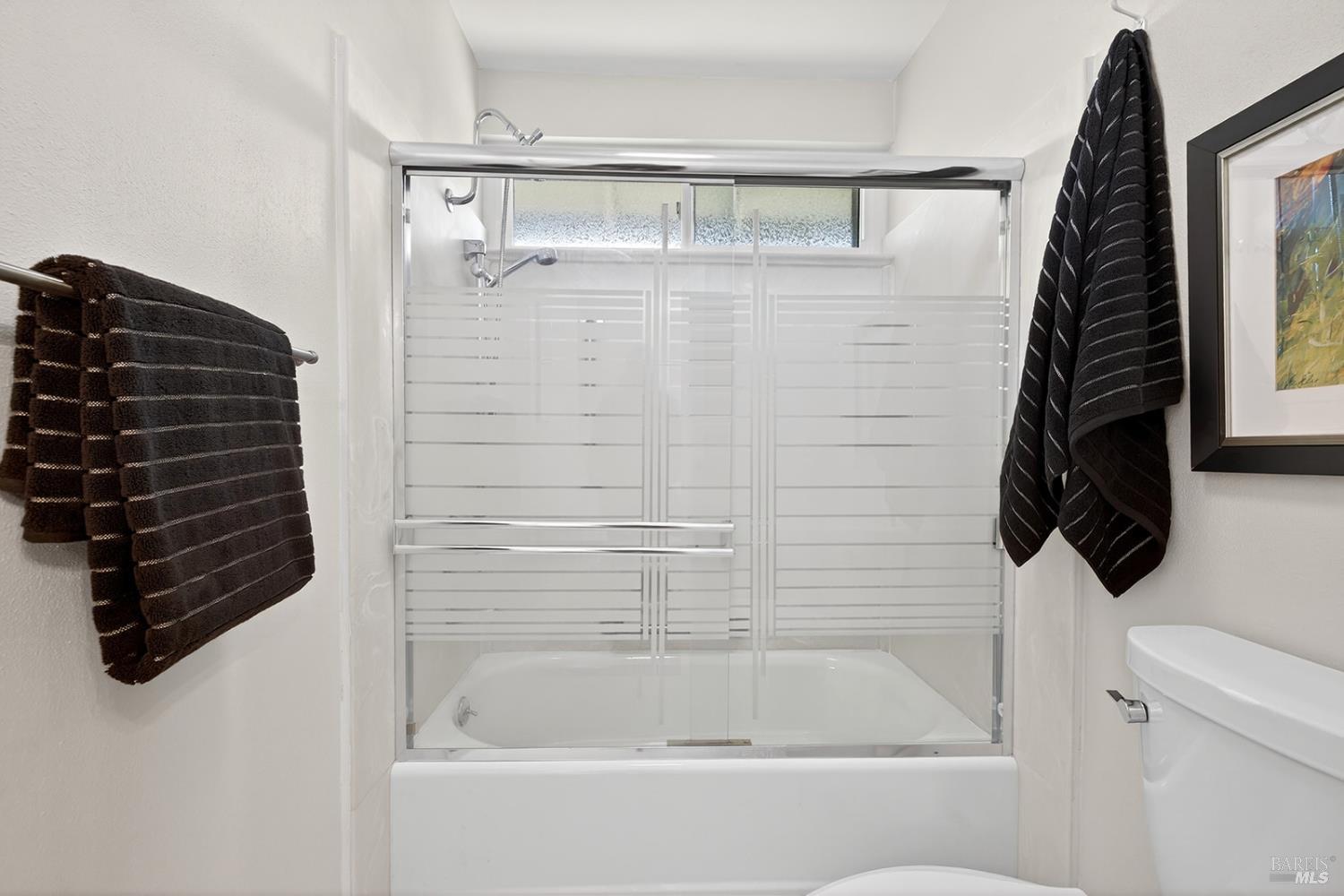 Detail Gallery Image 54 of 65 For 333 Golf Ct, Santa Rosa,  CA 95409 - 3 Beds | 2 Baths