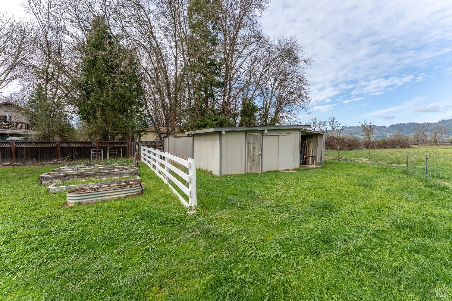 Detail Gallery Image 30 of 40 For 10450 Main St, Potter Valley,  CA 95469 - 4 Beds | 2 Baths