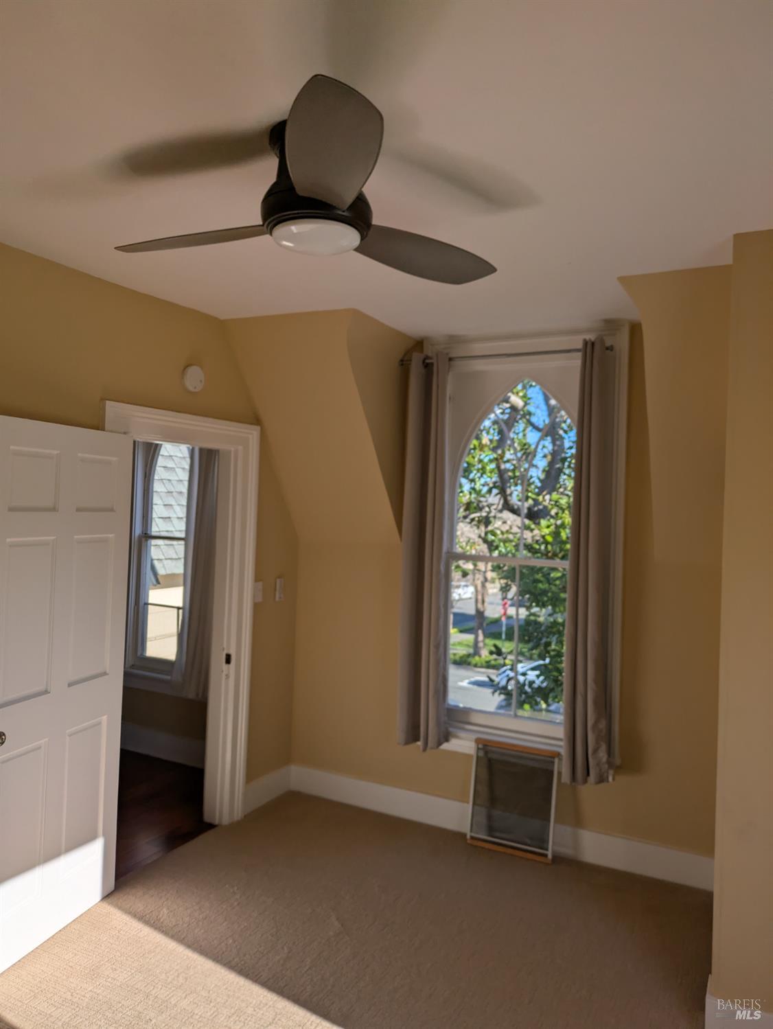 Detail Gallery Image 8 of 30 For 400 6th St #3,  Petaluma,  CA 94952 - 2 Beds | 1 Baths