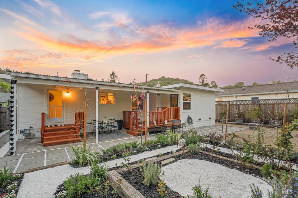 Detail Gallery Image 37 of 60 For 42 Billou St, San Rafael,  CA 94901 - 3 Beds | 2 Baths