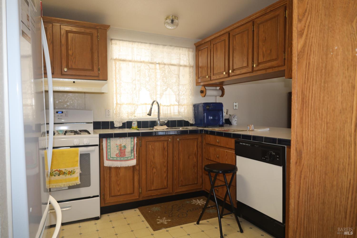 Detail Gallery Image 8 of 29 For 3000 Broadway St 16, American Canyon,  CA 94503 - 2 Beds | 2 Baths