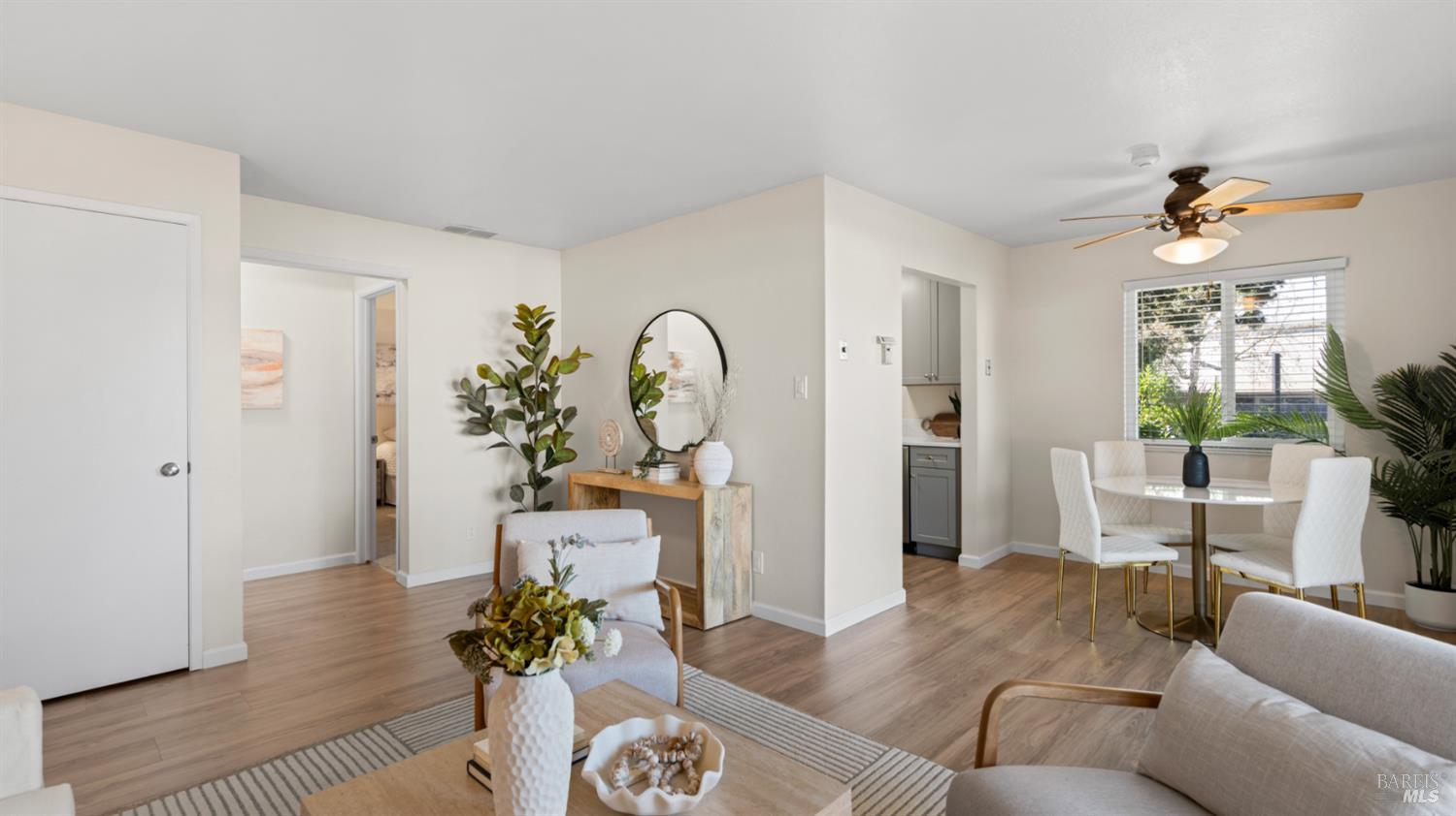 Detail Gallery Image 5 of 26 For 1305 Southwest Blvd a,  Rohnert Park,  CA 94928 - 2 Beds | 1 Baths