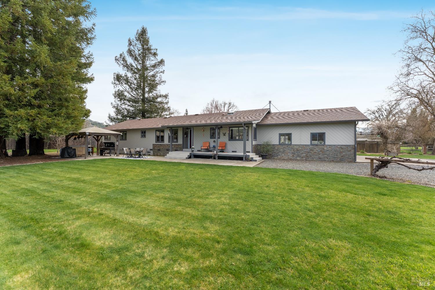 Detail Gallery Image 23 of 40 For 10450 Main St, Potter Valley,  CA 95469 - 4 Beds | 2 Baths