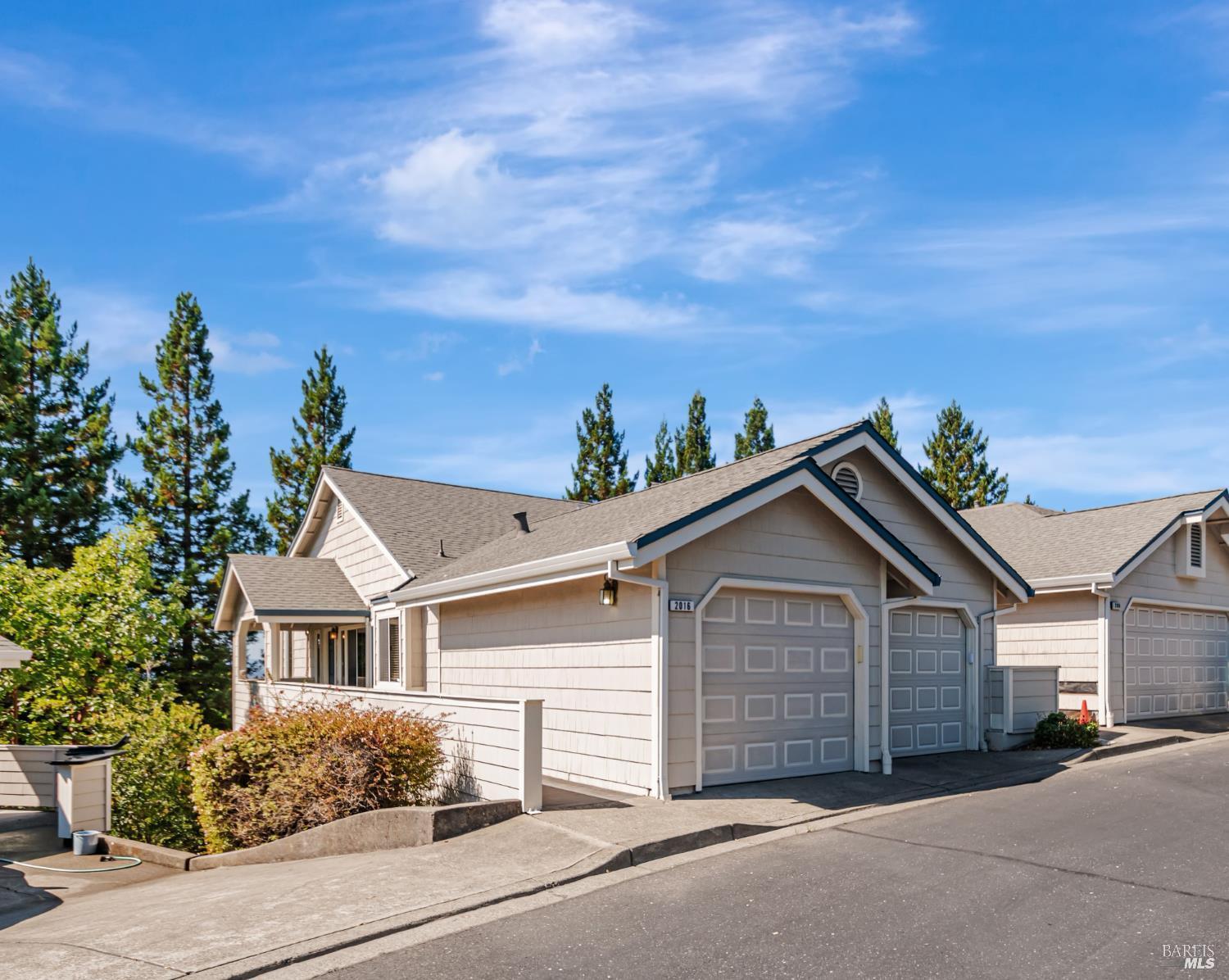 Front Image Thumbnail for BA326011744