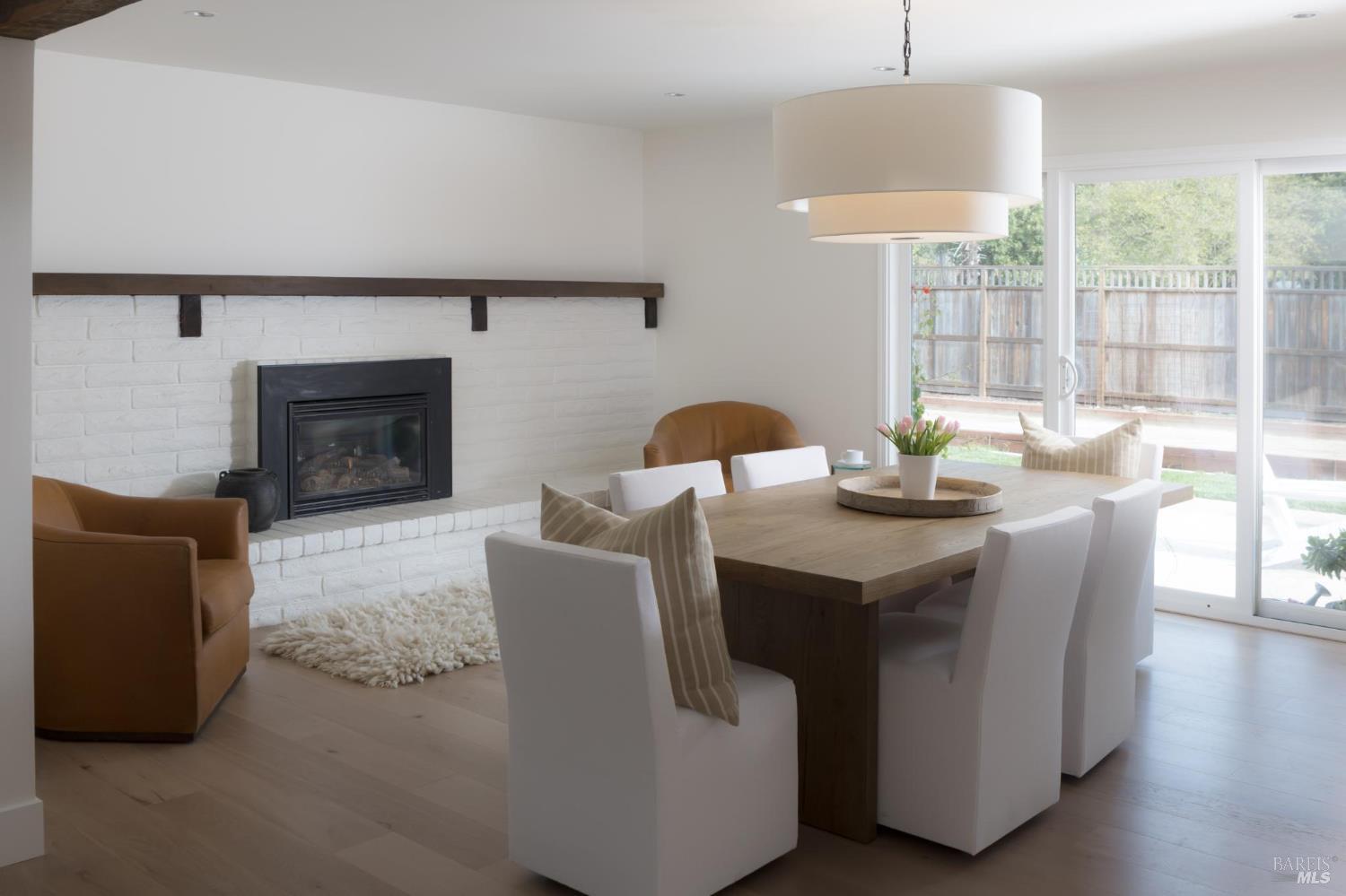 Detail Gallery Image 11 of 30 For 345 Francisco Dr, Sonoma,  CA 95476 - 3 Beds | 2 Baths