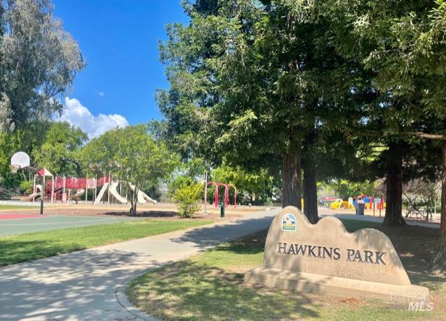 Detail Gallery Image 2 of 16 For 343 Portsmouth Ave, Vacaville,  CA 95687 - 4 Beds | 2/1 Baths