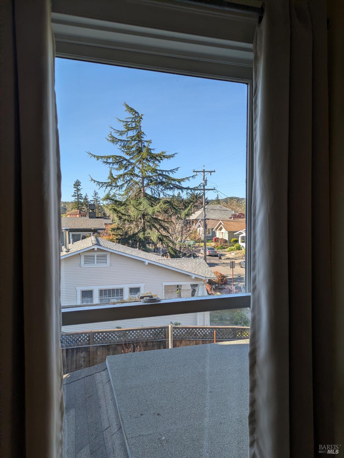 Detail Gallery Image 14 of 30 For 400 6th St #3,  Petaluma,  CA 94952 - 2 Beds | 1 Baths