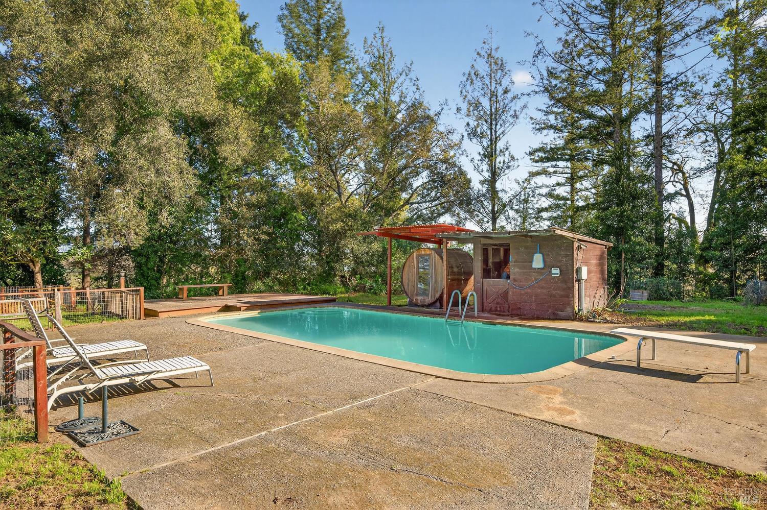 Detail Gallery Image 39 of 50 For 1450 Timberhill Rd, Santa Rosa,  CA 95401 - 6 Beds | 4 Baths