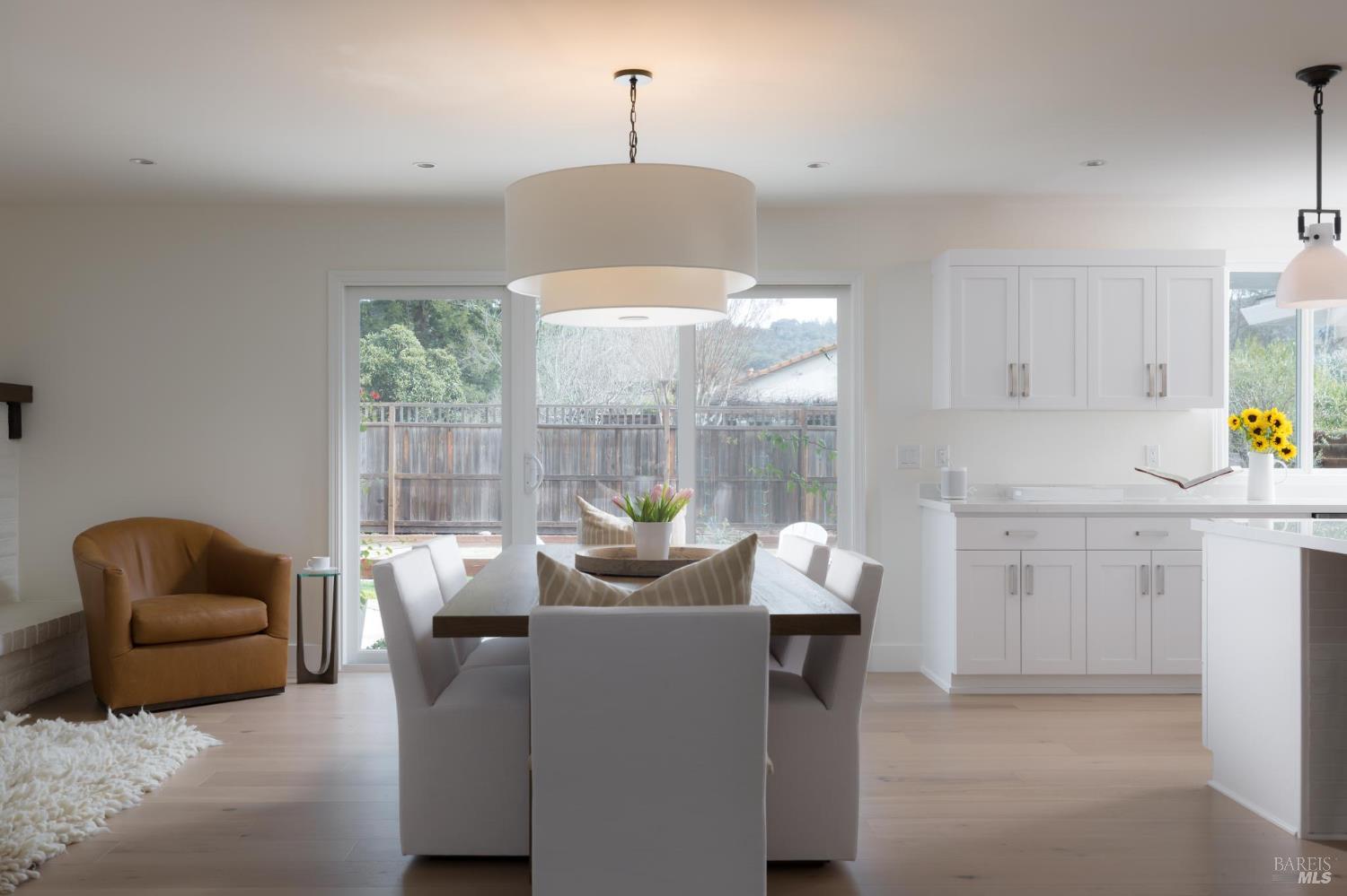 Detail Gallery Image 10 of 30 For 345 Francisco Dr, Sonoma,  CA 95476 - 3 Beds | 2 Baths