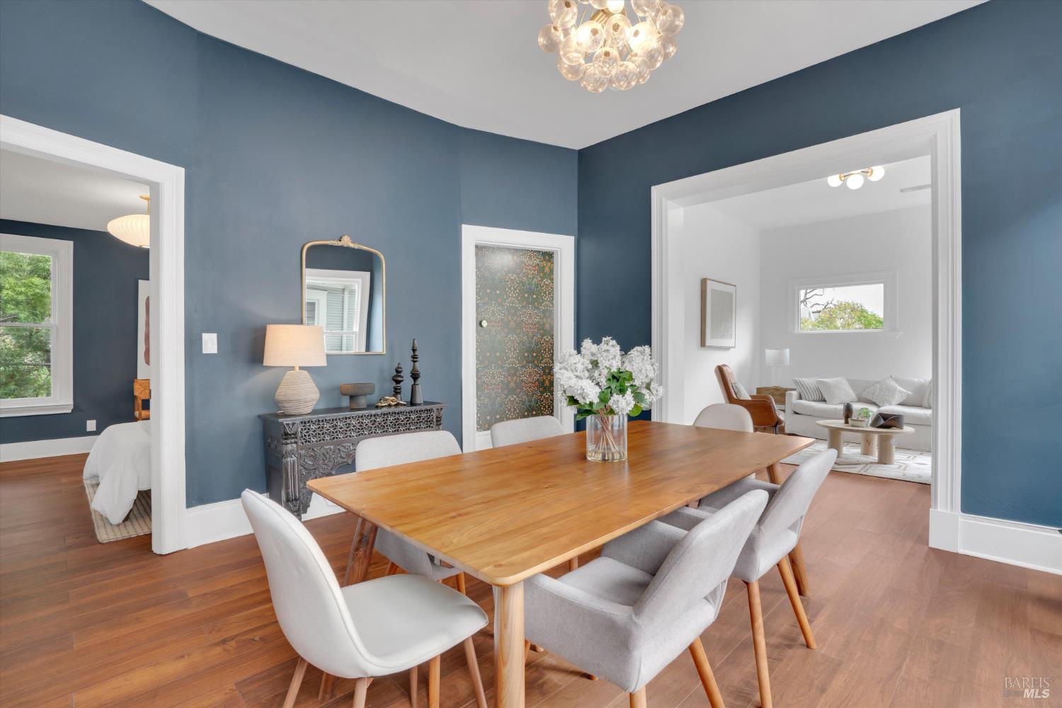 Detail Gallery Image 10 of 59 For 431 Brown St, Napa,  CA 94559 - 5 Beds | 2 Baths