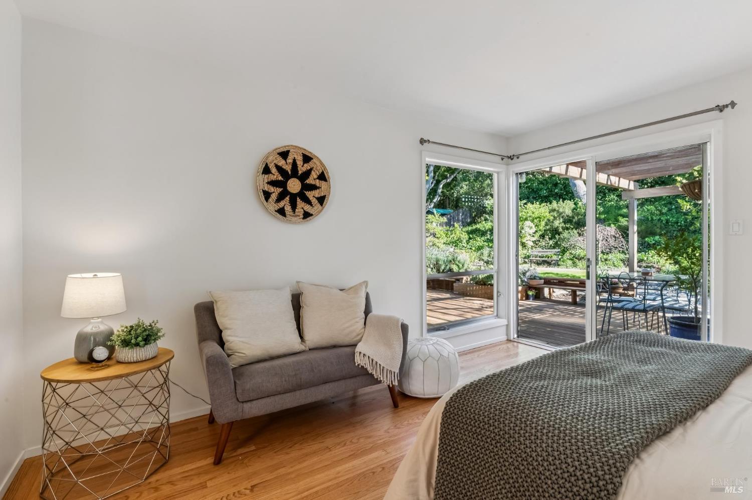 Detail Gallery Image 33 of 45 For 266 Riviera Dr, San Rafael,  CA 94901 - 4 Beds | 2 Baths