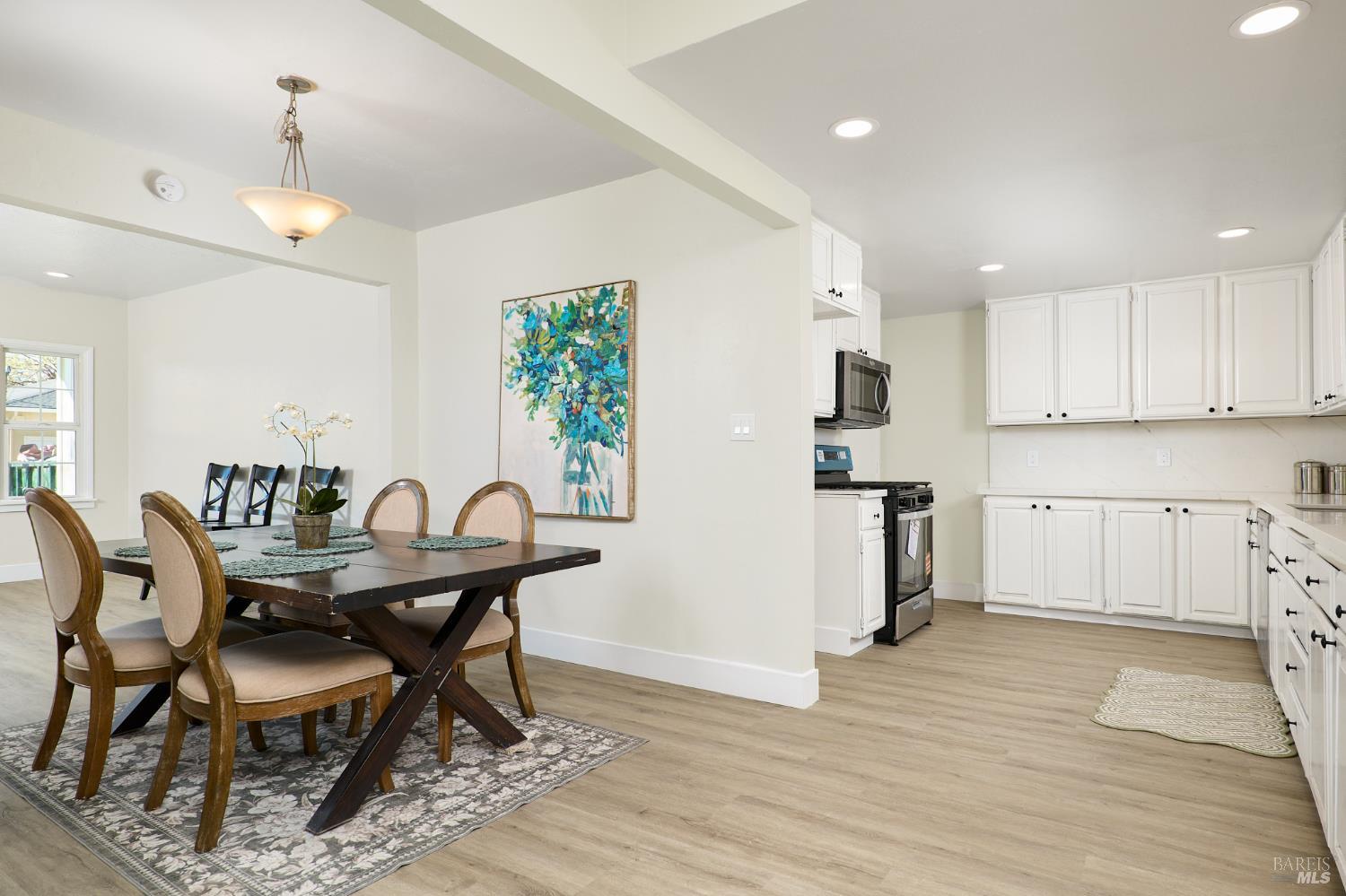 Detail Gallery Image 11 of 28 For 90 Manville Ave, Pittsburg,  CA 94565 - 3 Beds | 2 Baths