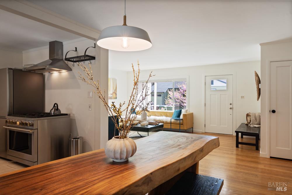 Detail Gallery Image 12 of 60 For 42 Billou St, San Rafael,  CA 94901 - 3 Beds | 2 Baths