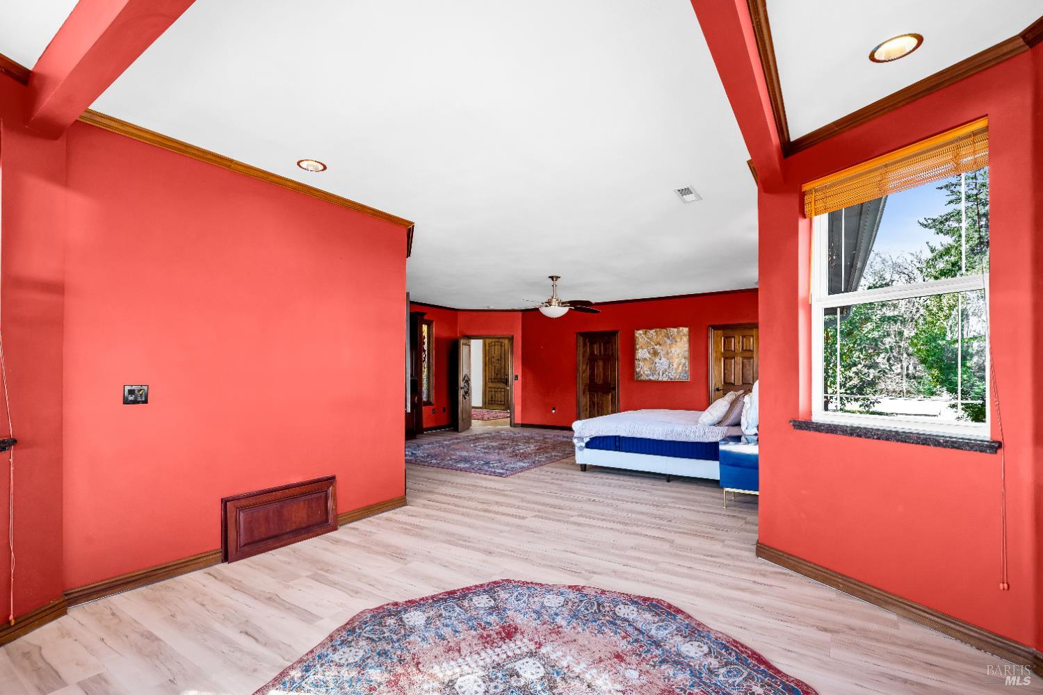 Detail Gallery Image 9 of 47 For 1051 S Main St, Willits,  CA 95490 - 3 Beds | 4 Baths