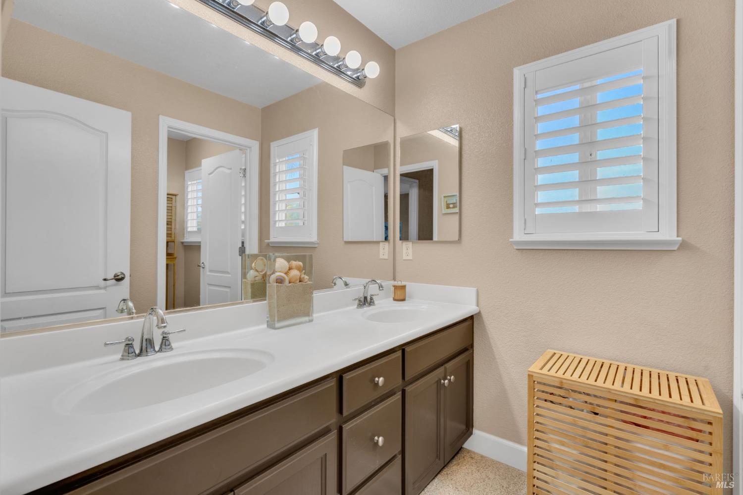 Detail Gallery Image 52 of 72 For 1841 Stockbridge Dr, Fairfield,  CA 94534 - 5 Beds | 4 Baths