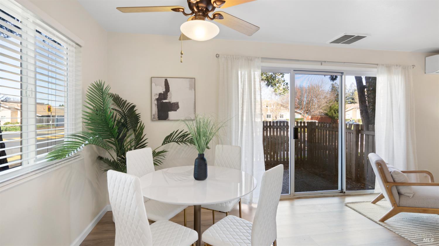 Detail Gallery Image 6 of 26 For 1305 Southwest Blvd a,  Rohnert Park,  CA 94928 - 2 Beds | 1 Baths