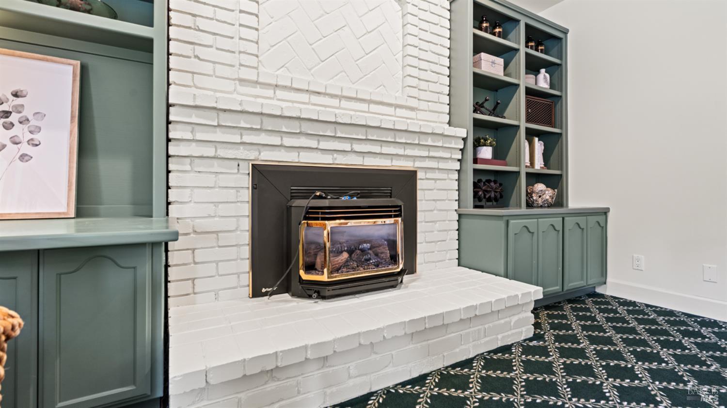 Detail Gallery Image 17 of 49 For 11 Saddlebrook Ct, Novato,  CA 94947 - 4 Beds | 4 Baths