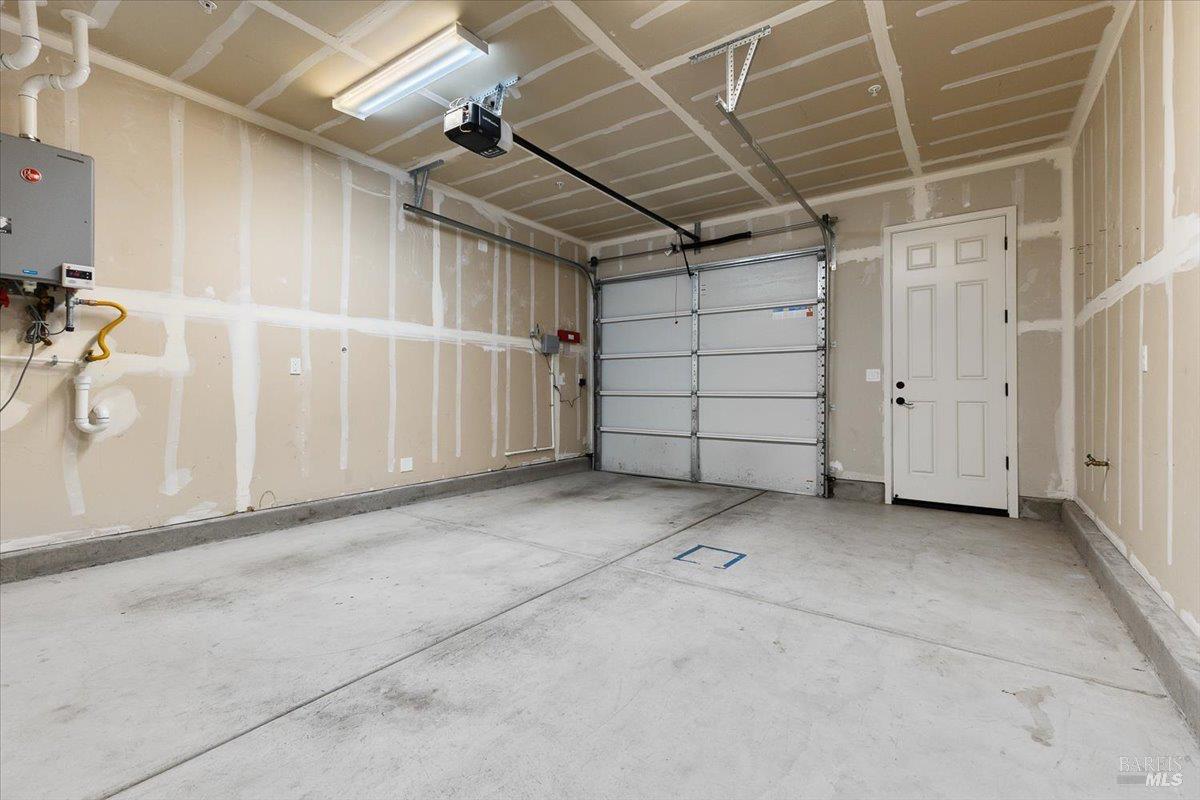 Detail Gallery Image 29 of 31 For 3669 Sebastopol Rd, Santa Rosa,  CA 95407 - 4 Beds | 2/1 Baths