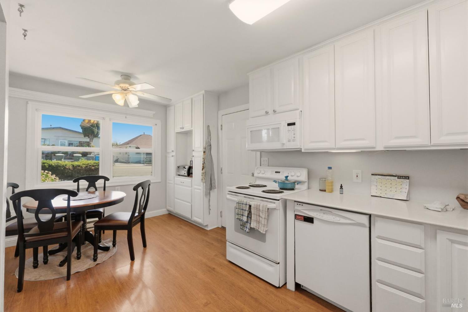 Detail Gallery Image 31 of 43 For 227 Evans Ave, Vallejo,  CA 94590 - 3 Beds | 2 Baths