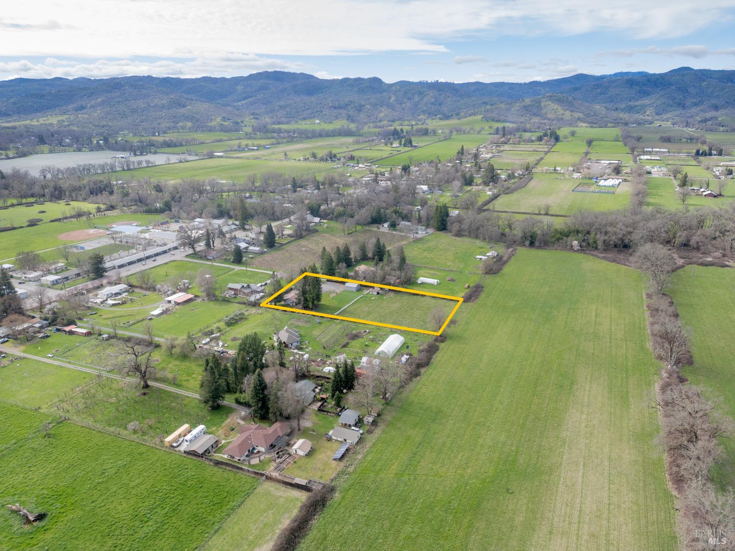 Detail Gallery Image 36 of 40 For 10450 Main St, Potter Valley,  CA 95469 - 4 Beds | 2 Baths