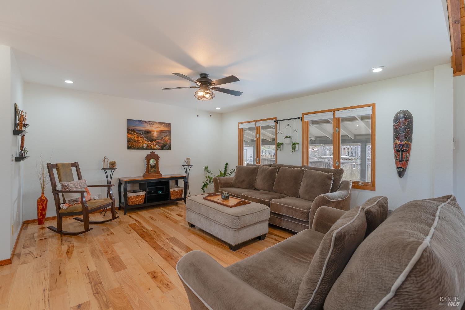 Detail Gallery Image 7 of 40 For 10450 Main St, Potter Valley,  CA 95469 - 4 Beds | 2 Baths