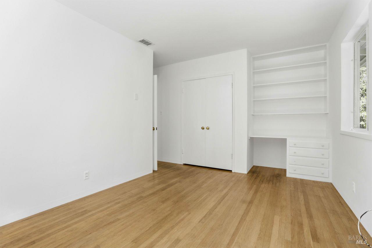 Detail Gallery Image 30 of 53 For 214 Poplar Dr, Kentfield,  CA 94904 - 4 Beds | 2/1 Baths