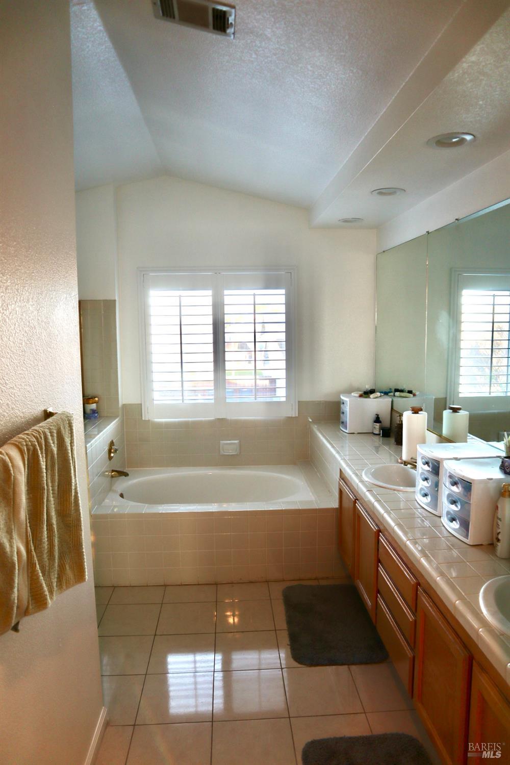 Detail Gallery Image 29 of 48 For 1236 Lawler Ranch Pkwy, Suisun City,  CA 94585 - 3 Beds | 3 Baths