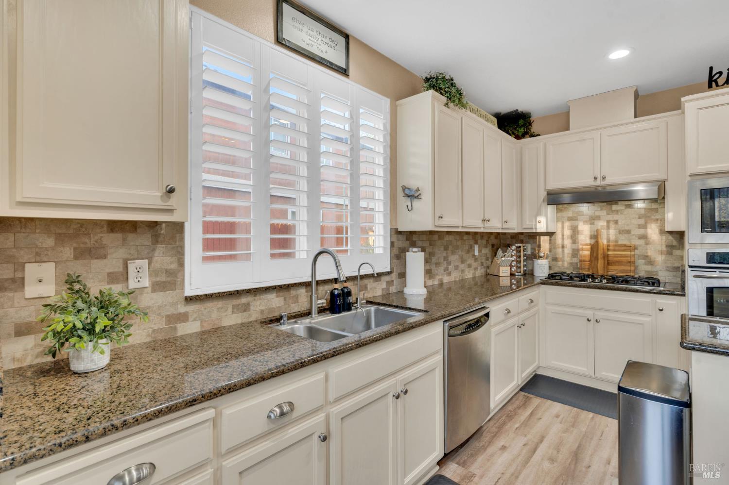 Detail Gallery Image 25 of 72 For 1841 Stockbridge Dr, Fairfield,  CA 94534 - 5 Beds | 4 Baths