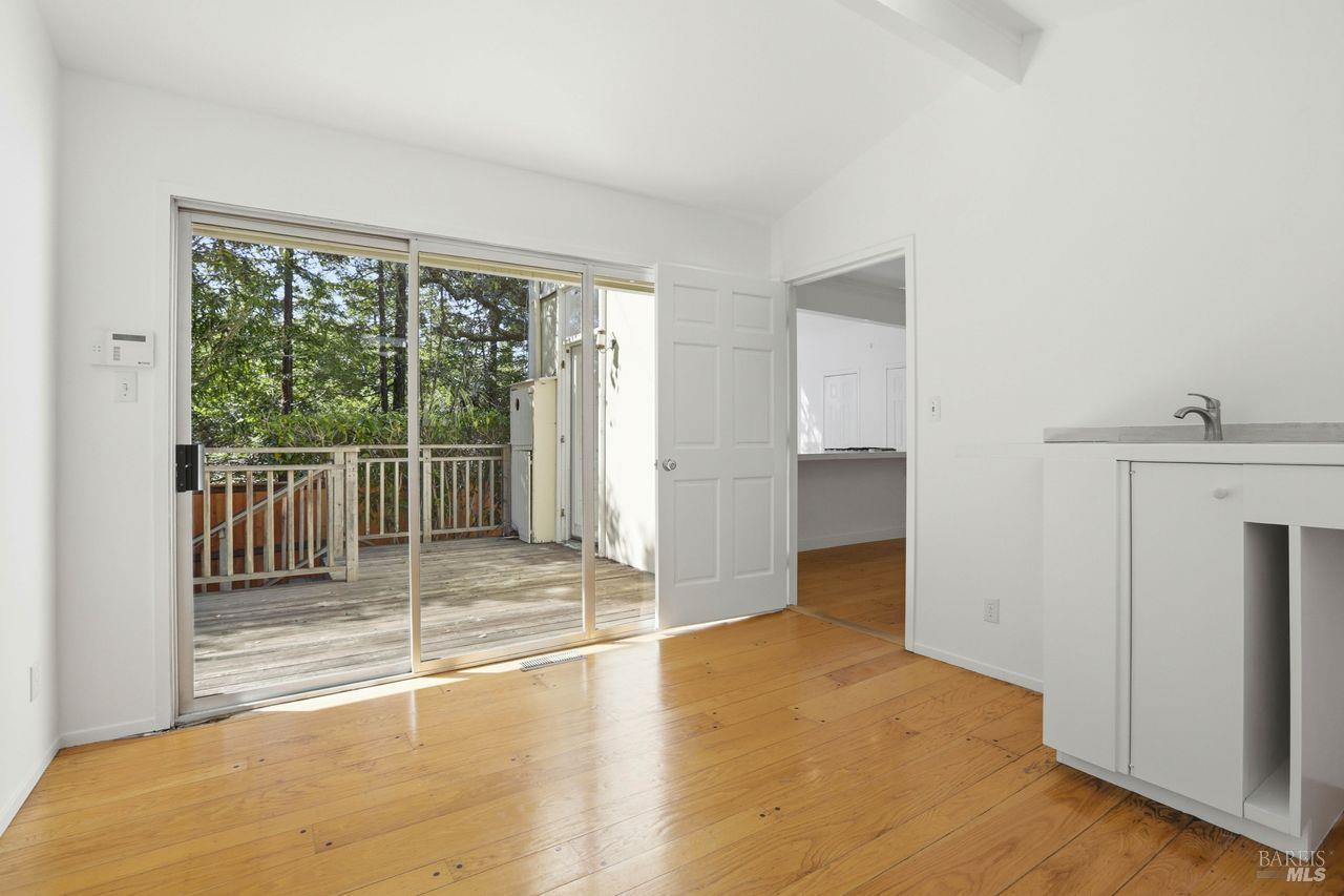 Detail Gallery Image 35 of 53 For 214 Poplar Dr, Kentfield,  CA 94904 - 4 Beds | 2/1 Baths