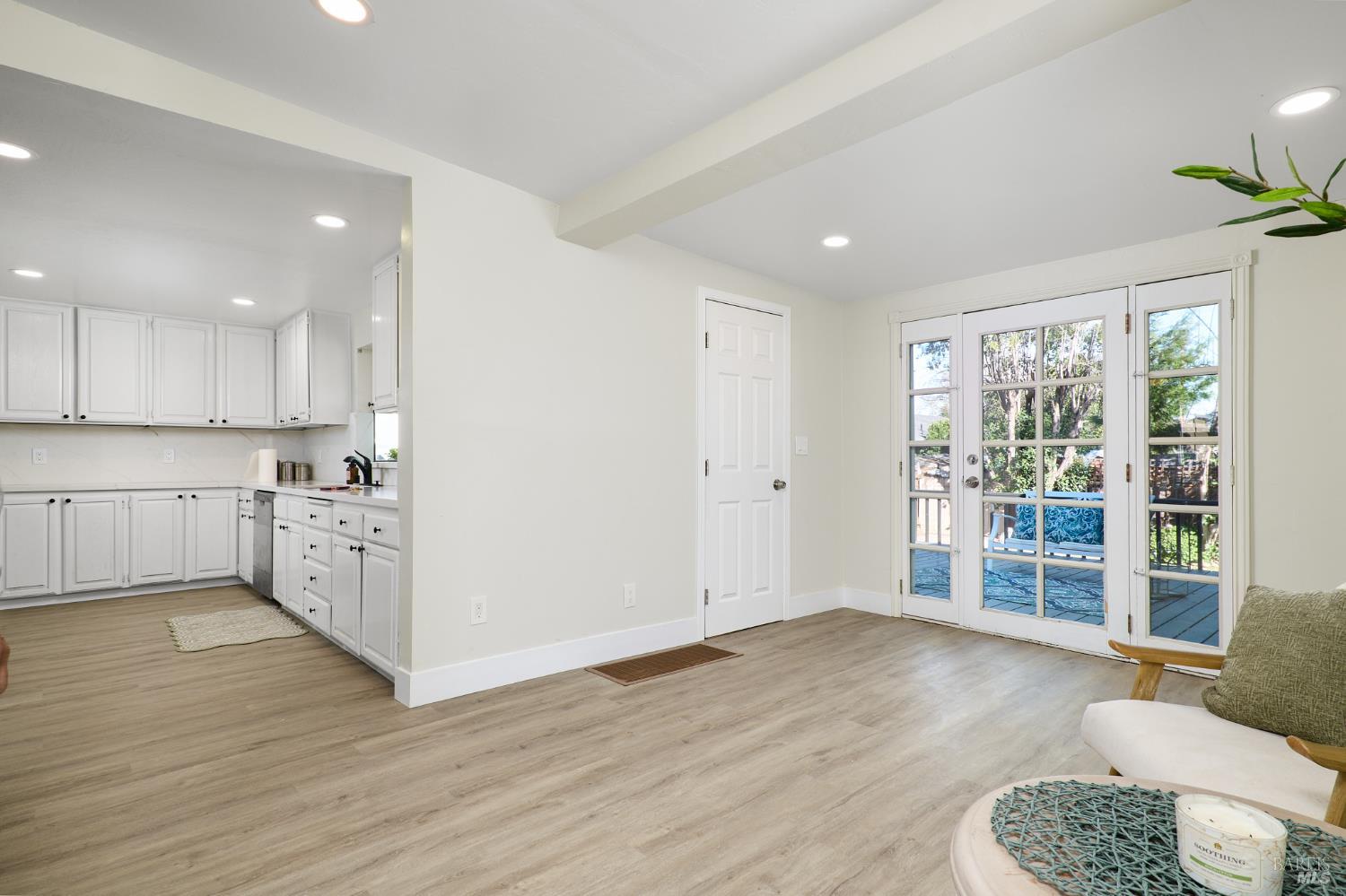 Detail Gallery Image 13 of 28 For 90 Manville Ave, Pittsburg,  CA 94565 - 3 Beds | 2 Baths